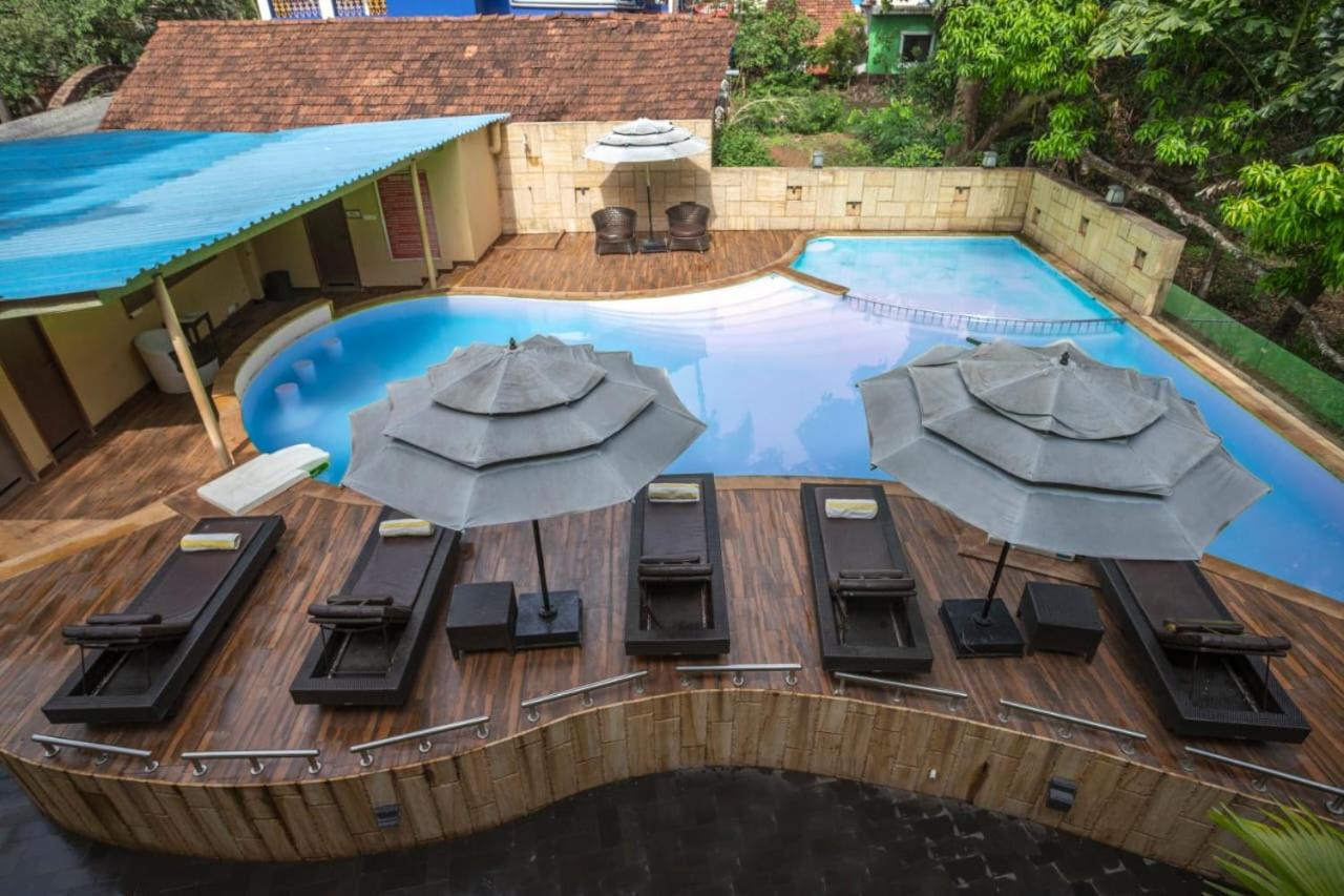 Holiday Goa Hotel Arpora Buitenkant foto