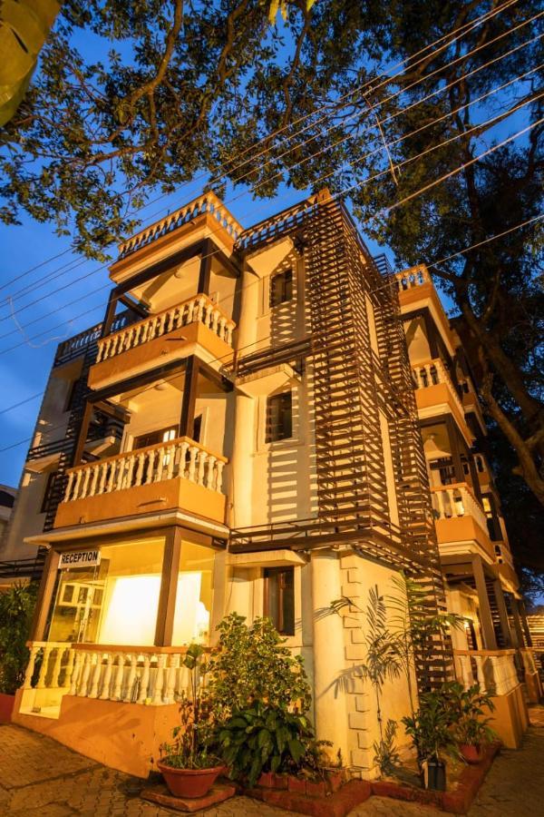 Holiday Goa Hotel Arpora Buitenkant foto